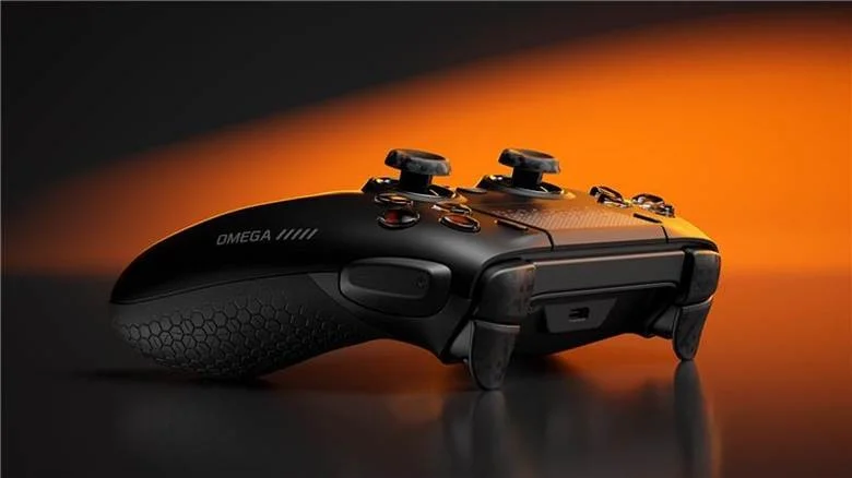 SCUF Omega Side Angle